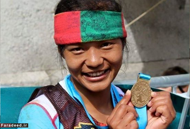 دختری خوشخنده که با سرعت نور میدود!