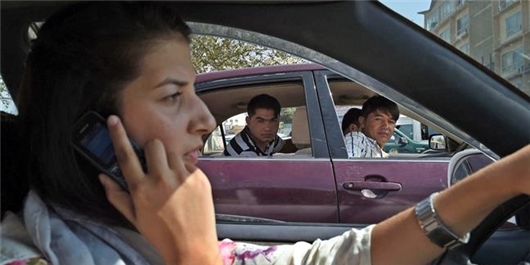 تریبون: رانندگی زنان افغانستان؛ تهاجم فرهنگی غرب یا حس آزادی