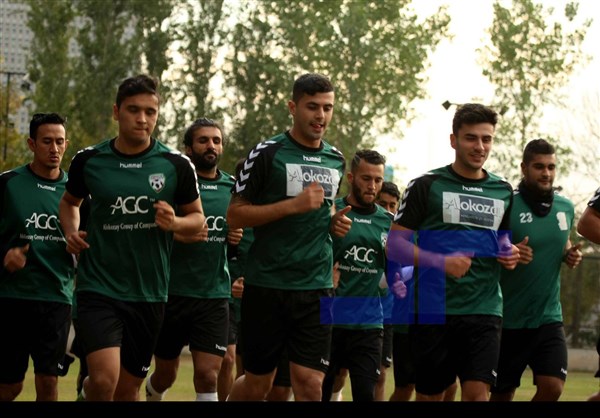 تصاویر/اولین تمرین تیم ملی افغانستان در ورزشگاه تختی تهران