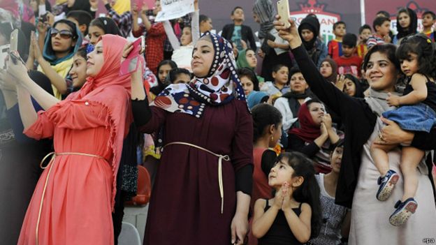 حضور پرشور زنان در استودیوم های ورزشی فوتبال افغانستان