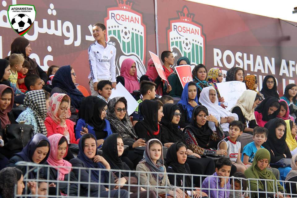 عکس / زنان افغان تماشاگران ویژه لیگ برتر افغانستان