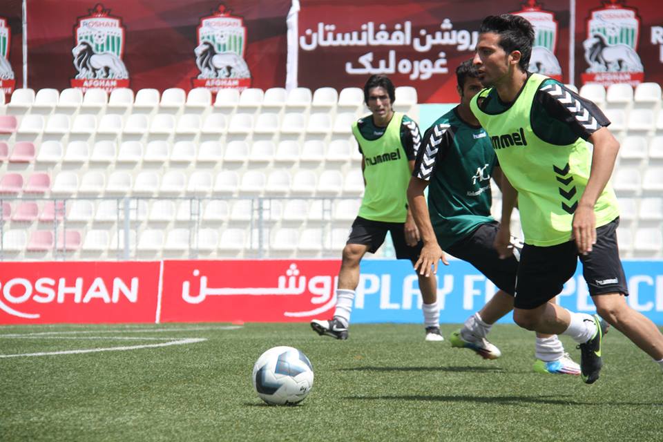 عکس / بازیکنان لیگ برتر با سرمربی تیم ملی افغانستان تمرین کردند
