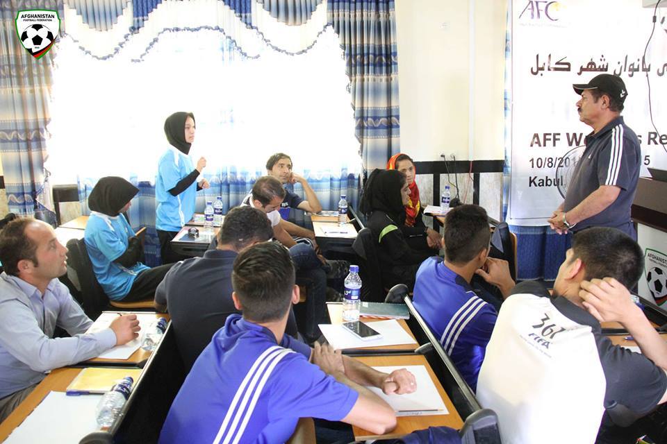 عکس / داوران افغان آماده قضاوت در فصل چهارم لیگ برتر